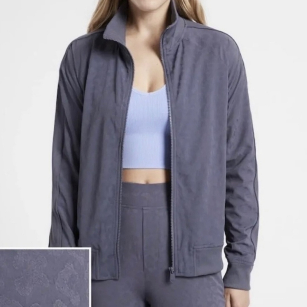 Athleta Brooklyn Bomber Jacket in Leopard Mediveal Violet Gray 1X